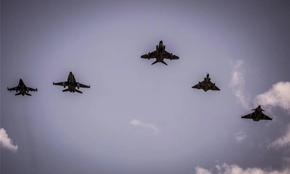 Μαχητικά αεροσκάφη θα πετάξουν πάνω από την Ακρόπολη